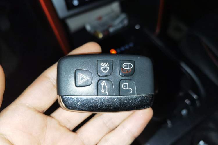 Used Land Rover Discovery Sport 2019 240 PS SE Dynamic Version China V Standard