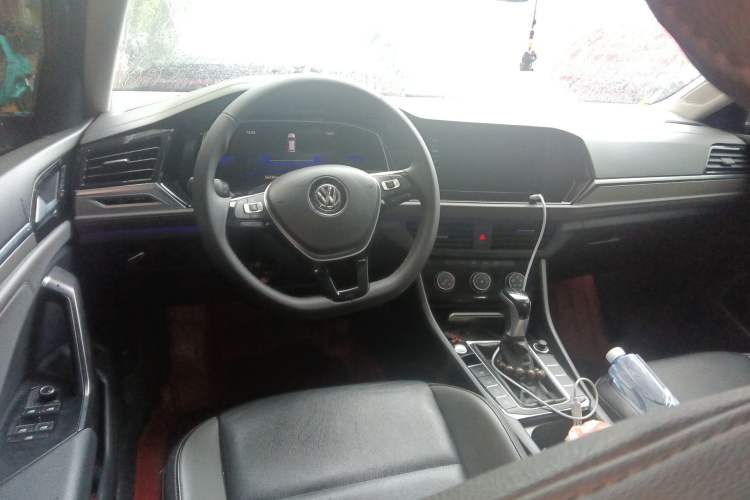 Used Volkswagen Sagitar 2021 280TSI DSG 30th Anniversary Edition Steering Wheel