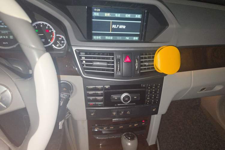 Used Mercedes-Benz E-Class 2010 E 260 L CGI Elegant Model