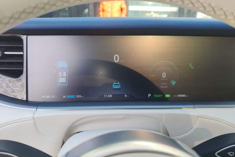 Used VOYAH FREE 2021 Four-Wheel Drive Extended-Range First-Edition Commemorative Model Instrument Cluster