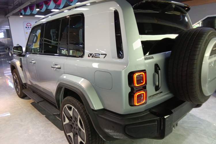 Used iCAR V27 2026 Model 200KM Four-Wheel Drive Falcon 500