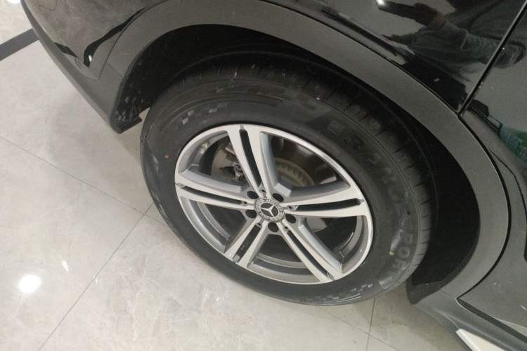 Used Mercedes-Benz GLC 2020 GLC 260 L 4MATIC Luxury Model Right Rear Wheel Hub