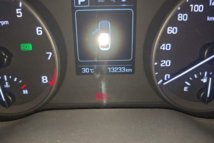 Used Hyundai Elantra (6th Generation / Lingdong) 2016 1.6L Automatic ZhiXuan – Elite Version Odometer Close Up