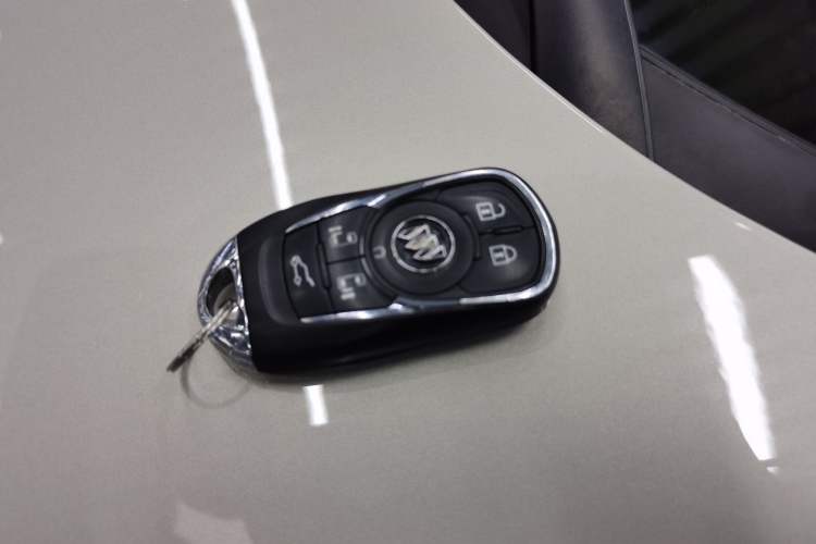 Used Buick GL8 2022 ES Landtrek 653T Flagship Model
