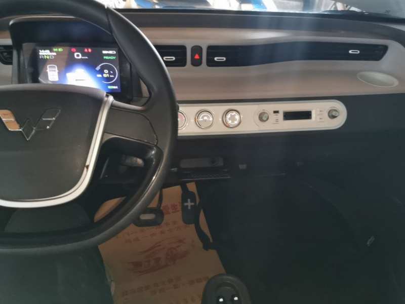 Used Wuling Hongguang MINIEV 2021 Macaron Premium Model – Lithium Iron Phosphate — 12