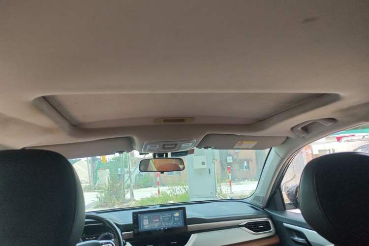 Used Geely Auto Vision X6 2020 1.4T CVT Luxury Edition
