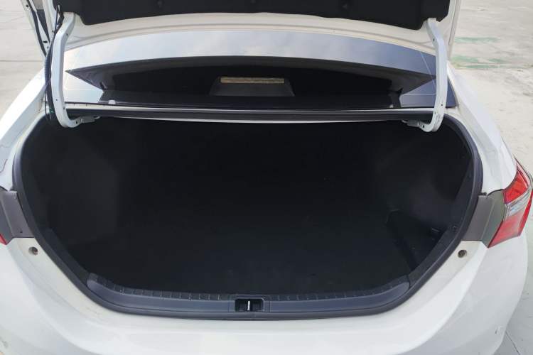 Used Toyota Corolla 2017 Revised Version 1.2T S-CVT GL