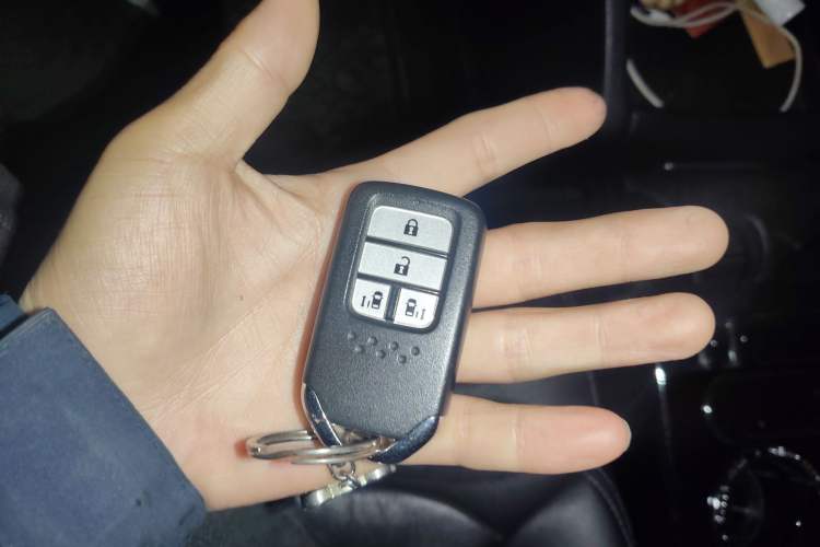 Used Honda Odyssey 2015 Updated Version 2.4L Smart Edition