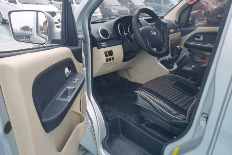 Used Chana Ruixing M70 2017 1.5L Comfort-Style Liftback Door DAM15DL