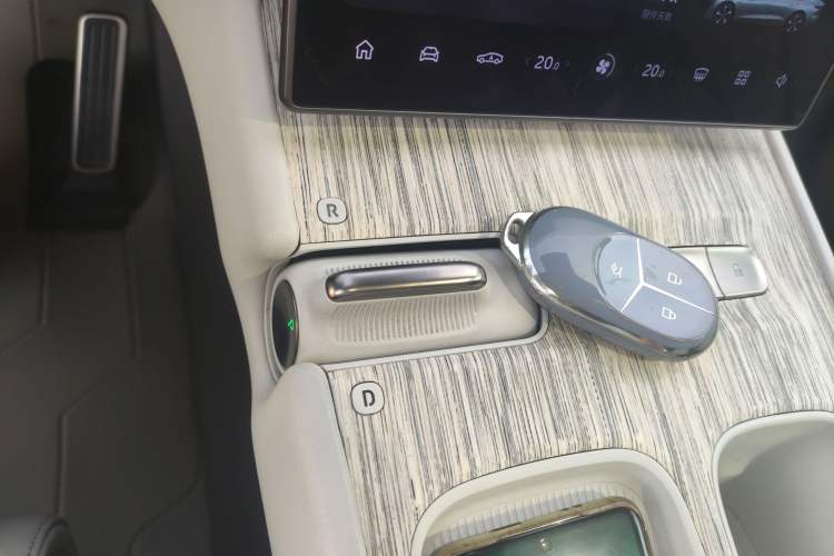 Used Nio ET7 2022 100kWh First Edition Gear Lever