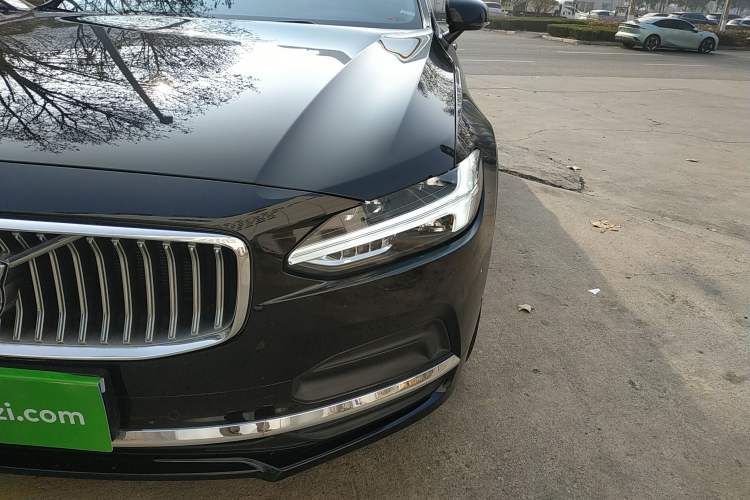 Used Volvo S90 2024 B5 Zhiyi Luxury Edition