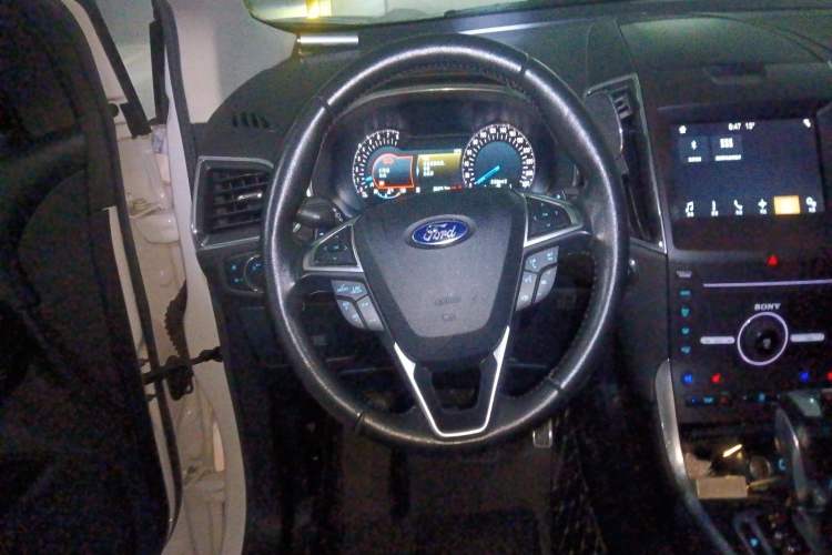 Used Ford Edge 2016 EcoBoost 245 Four-Wheel Drive Titanium 7-Seater