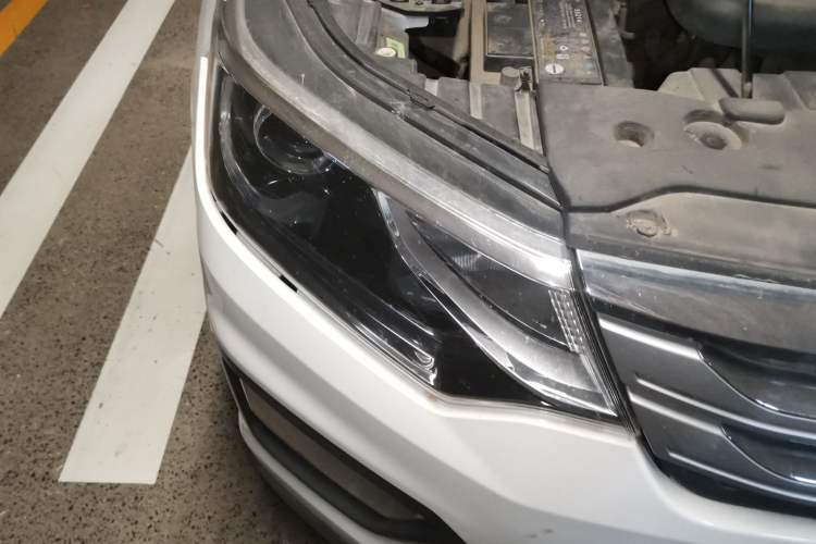 Used Oshan CX70 2016 1.6L Manual Luxury Model
