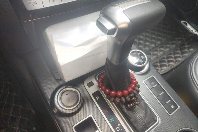 Used Haval H9 2016 2.0T Four-Wheel Drive Luxury Version 5 Seats