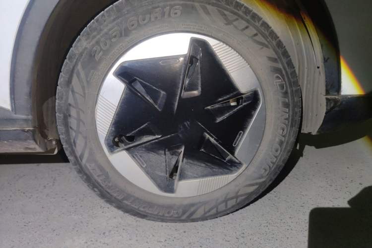 Used Geometry E Firefly 2024 301km Starlight