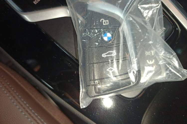 Used BMW iX3 2021 Updated Leading Edition
