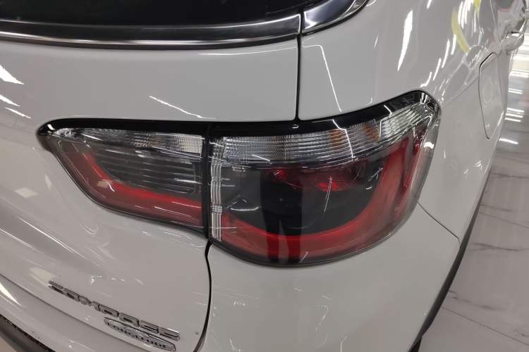 Used Jeep Compass 2017 200T Automatic Family Edition Right Rear Taillight