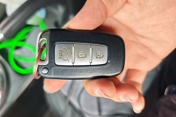 Used Kia Sportage R 2014 2.0L Automatic Two-Wheel Drive DLX
