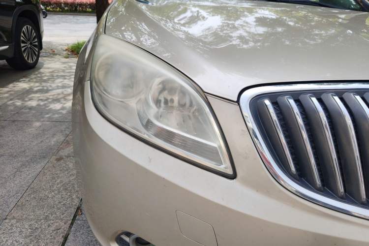 Used Buick GT 2013 GT 1.6L Automatic Fashion Edition Right Front Headlight