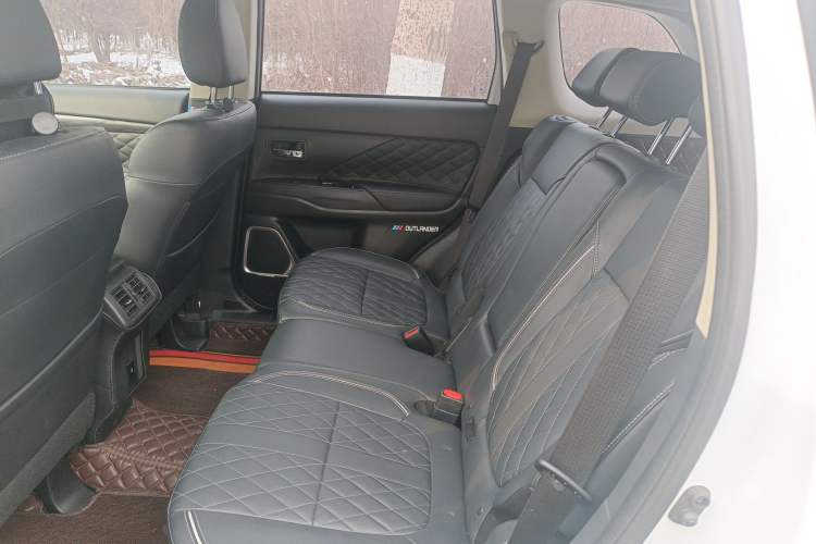 Used Mitsubishi Outlander 2020 2.4L 4x4 Zhi Xiang Edition 5 Seats