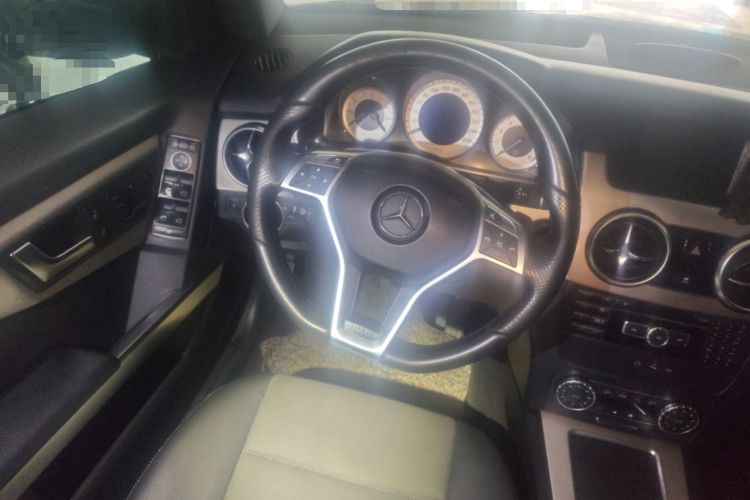 Used Mercedes-Benz GLK-Class 2015 GLK 260 4MATIC Dynamic Edition Ultimate Version
