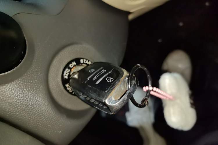 Used JAC Group J6 A30 2013 1.5L CVT Luxury Model China IV Standard
