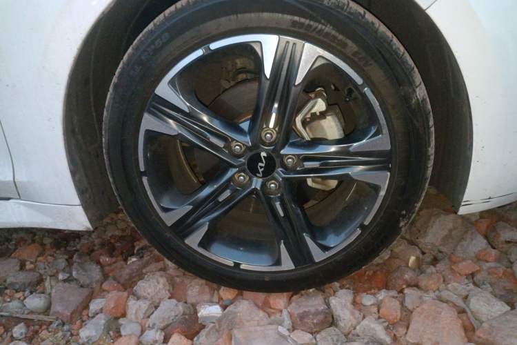 Used Kia K5 2021 270T CVVD Refreshed Edition
