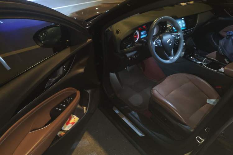 Used Buick Regal 2019 20T Elite Version China VI Standard Driver Seat