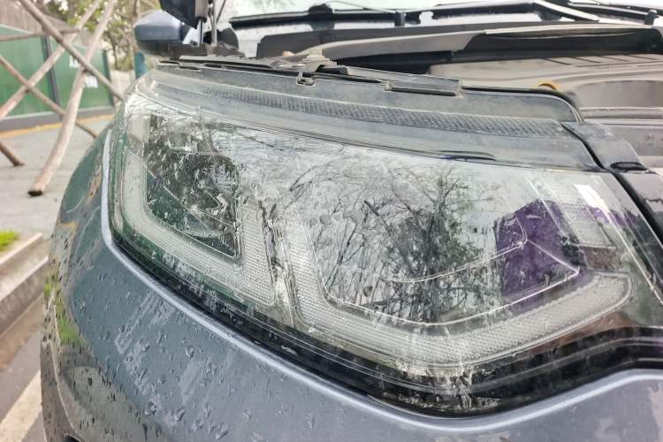 Used Land Rover Discovery Sport 2020 249 PS R-Dynamic Performance Edition Right Front Headlight