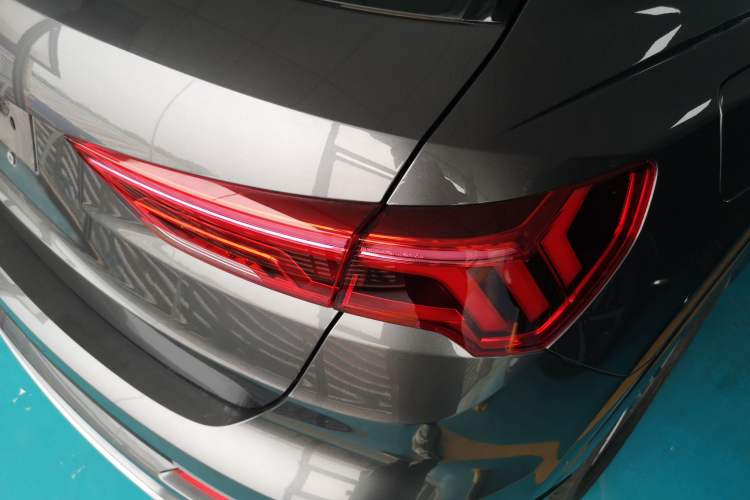 Used Audi Q3 2022 40 TFSI Fashion Dynamic Model
