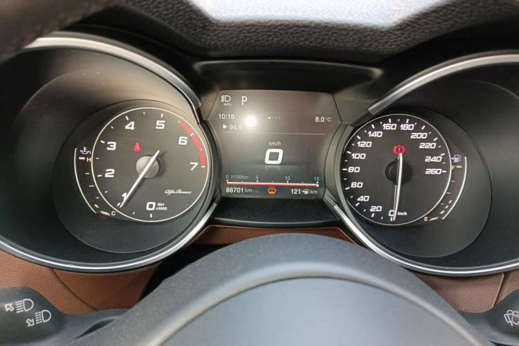 Used Alfa Romeo Stelvio 2017 2.0T 200HP Luxury Edition