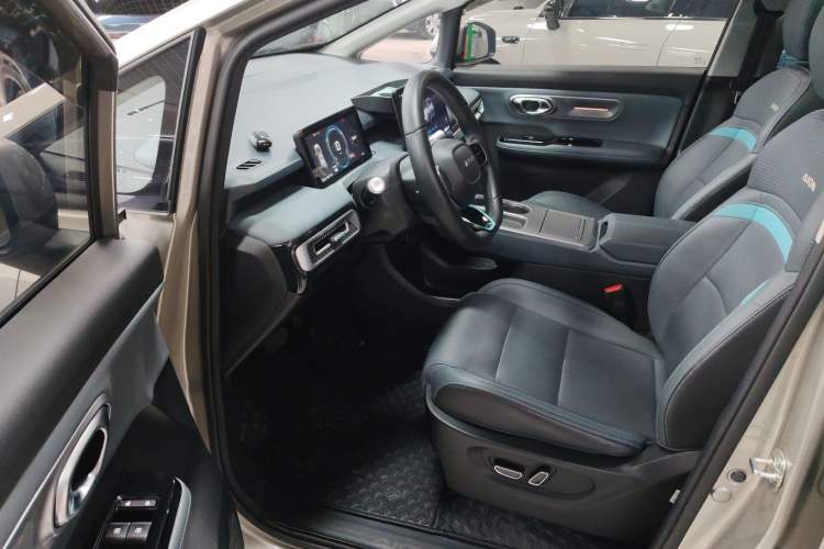 Used AION Y 2023 Plus 610 Smart Edition Ternary Lithium