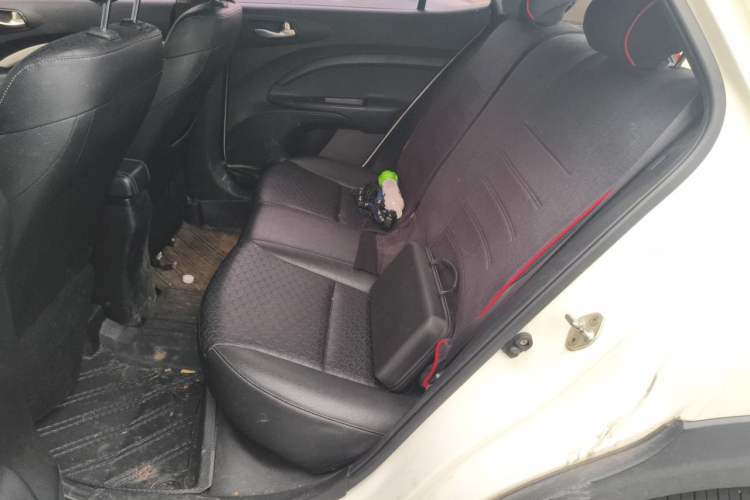 Used Kia kx1 Stonic 2019 1.4L Automatic Fashion Edition China VI Left Rear Seat