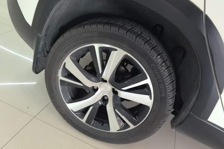 Used Peugeot 2008 2018 1.6L Automatic Fashion Edition Exterior 8