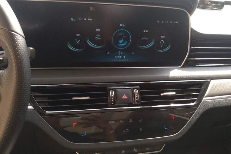 Used Hongqi HS5 2022 Facelifted Version 2.0T Smart Connect Flagship All-Wheel-Drive Edition