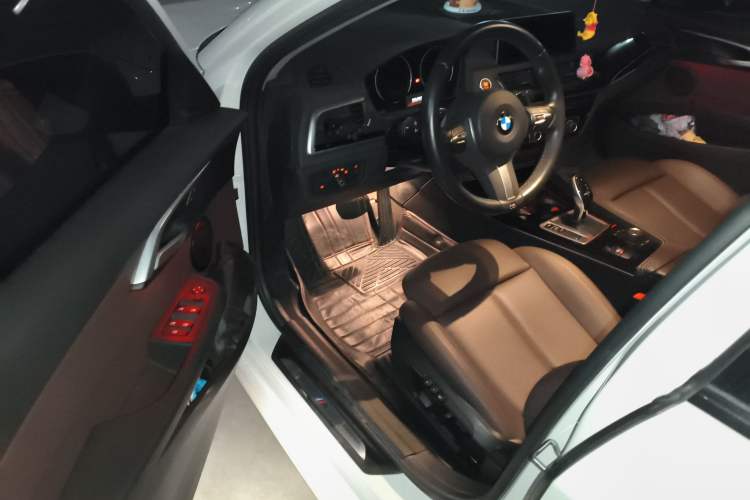 Used BMW 1 Series 2020 125i Leading Model M Sport Package
