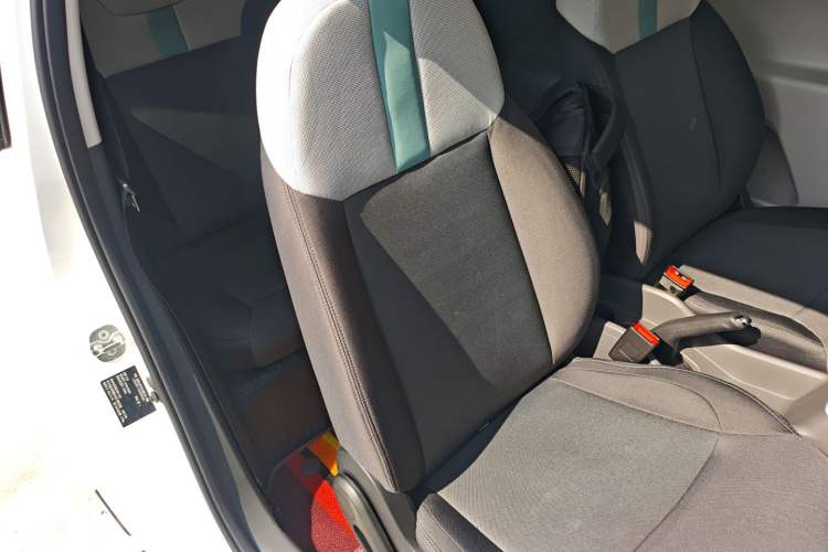 Used CHANGAN NEVO Lumin 2025 205km Refreshing Edition
