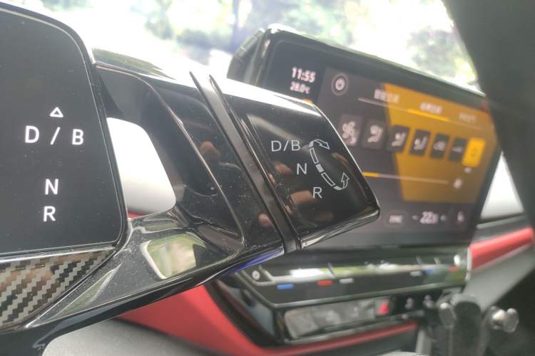 Used Volkswagen ID.4 X 2022 Pure Long-Range Version Gear Lever