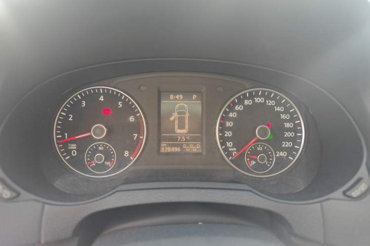 Used Volkswagen Sharan 2013 1.8TSI Standard Model Instrument Cluster