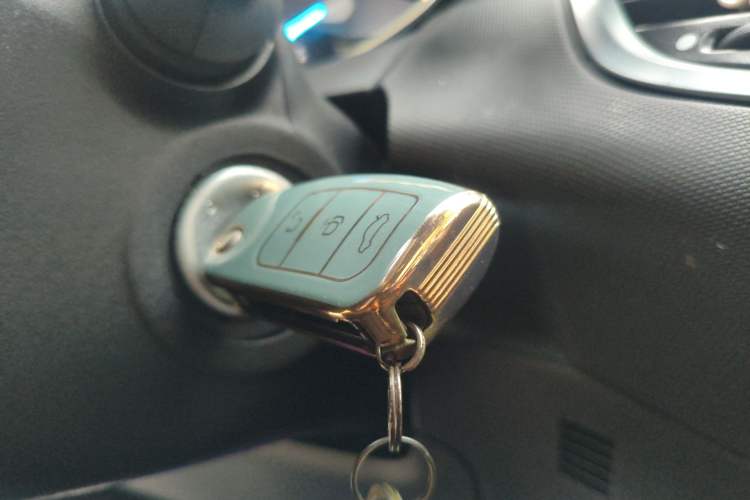 Used Ford Fiesta 2013 Hatchback 1.5L Automatic Prestige Model Vehicle Key