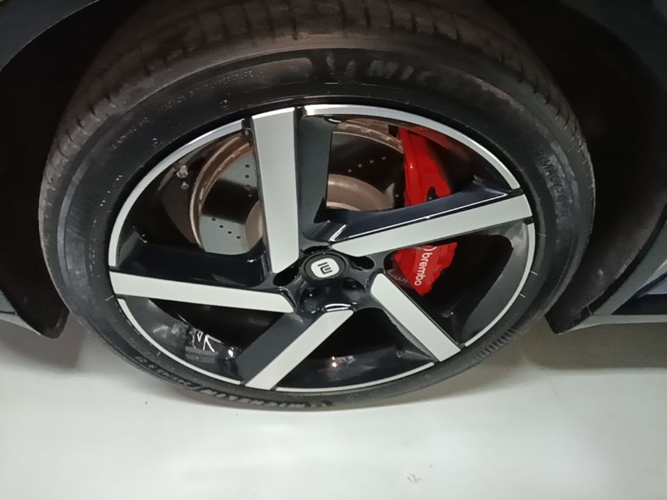 Xiaomi Auto YU7 2025 Ultra-Long Range High-Performance All-Wheel-Drive Max Edition — снимка 10