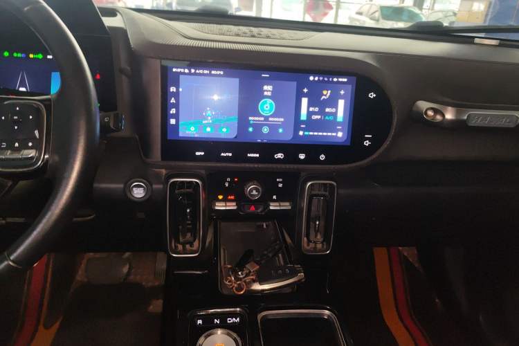 Used Haval DARGO 2021 2.0T DCT Two-Wheel Drive Chinese Mastiff Edition Audio And AC Panel