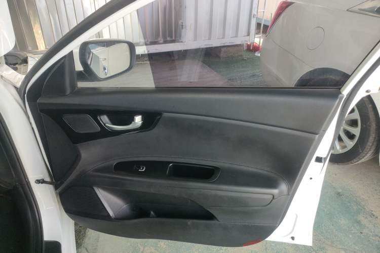 TDK.VehicleDetails.img