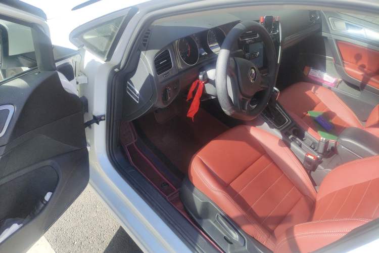 Used Volkswagen Golf 2015 1.6L Automatic Fashion Model