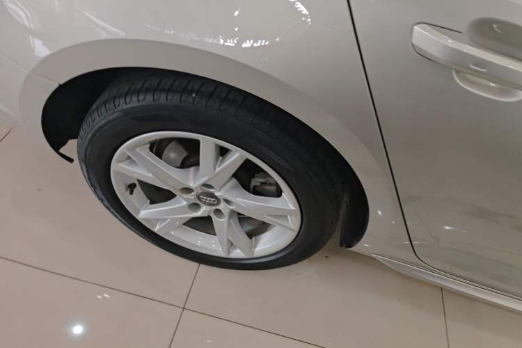 Used Audi A4L 2017 Plus 40 TFSI Ambition Model
