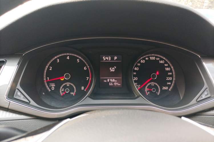 Used Volkswagen Passat 2017 330TSI DSG Luxury Edition
