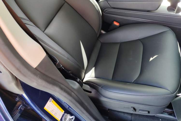 Used Tesla Model Y 2022 Long-Range All-Wheel-Drive Version