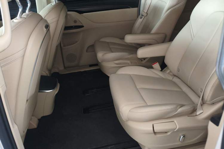 Used Buick GL8 2023 ES Lu Zun Deluxe Model