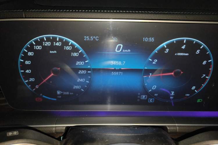 Used Mercedes-Benz GLE 2021 GLE 350 4MATIC Stylish Model Instrument Cluster