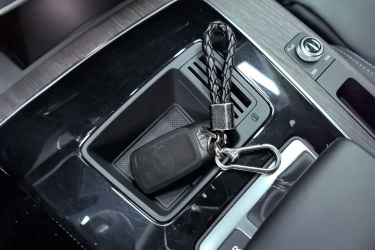 Used Audi Q5L 2022 Updated 45T Prestige Dynamic Edition Vehicle Key